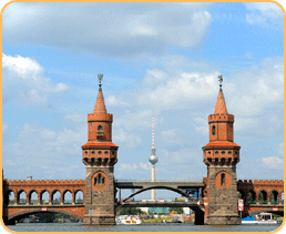 Oberbaum Brücke - direkt nebenan